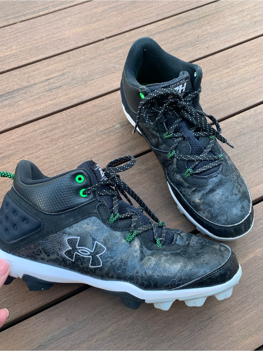 Size 8 baseball cleats
